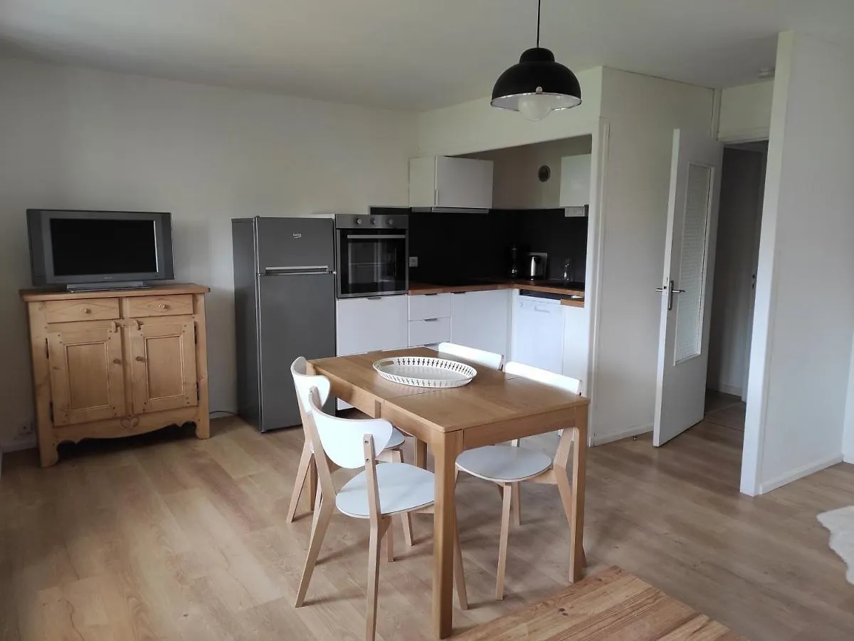 Appartement Charmant Renove 47M², Balcon Sud, Proche Centre Et Pistes, 4 Pers, Parking Prive, 38880 Autrans - Fr-1-737-7 0*, Autrans-Meaudre-en-Vercors France